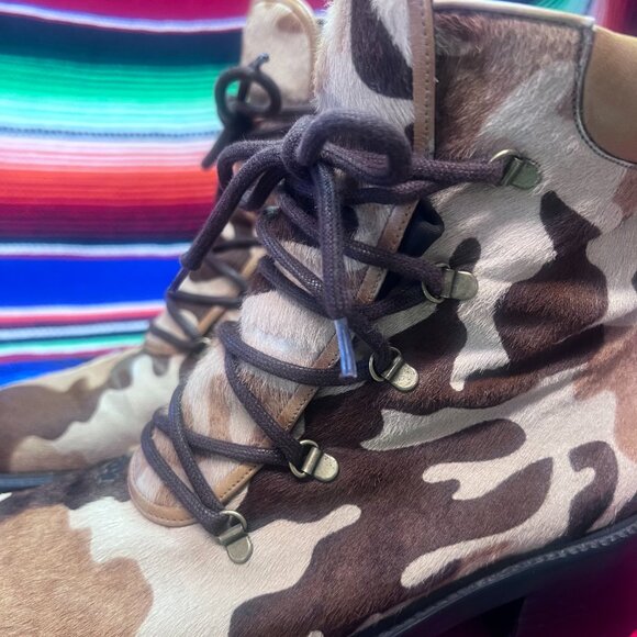 Stuart Weitzman Ankle Boots, size 7.5, Camo/cowprint - Picture 10 of 14